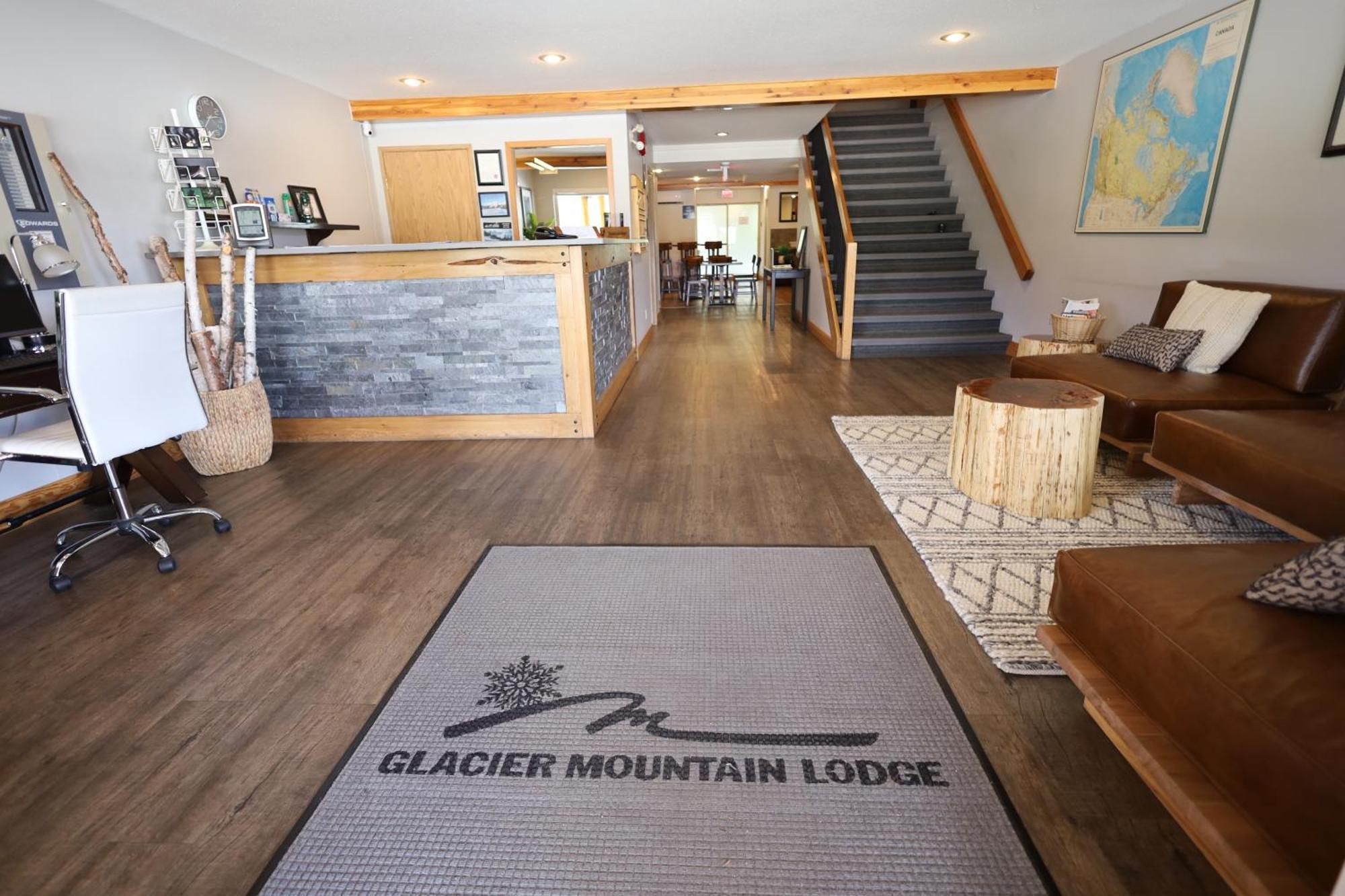 Glacier Mountain Lodge บลูริเวอร์ ภายนอก รูปภาพ