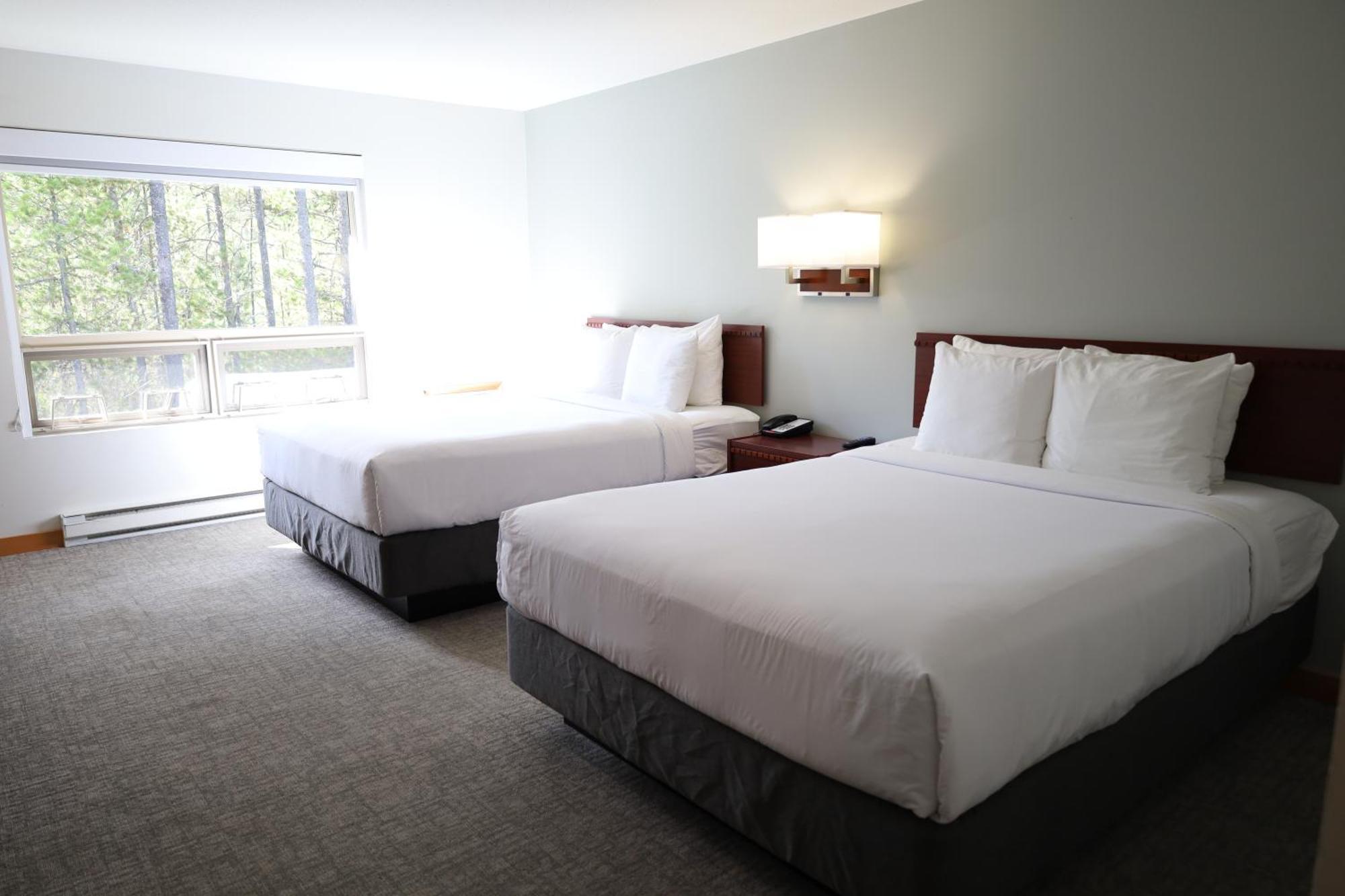 Glacier Mountain Lodge บลูริเวอร์ ภายนอก รูปภาพ