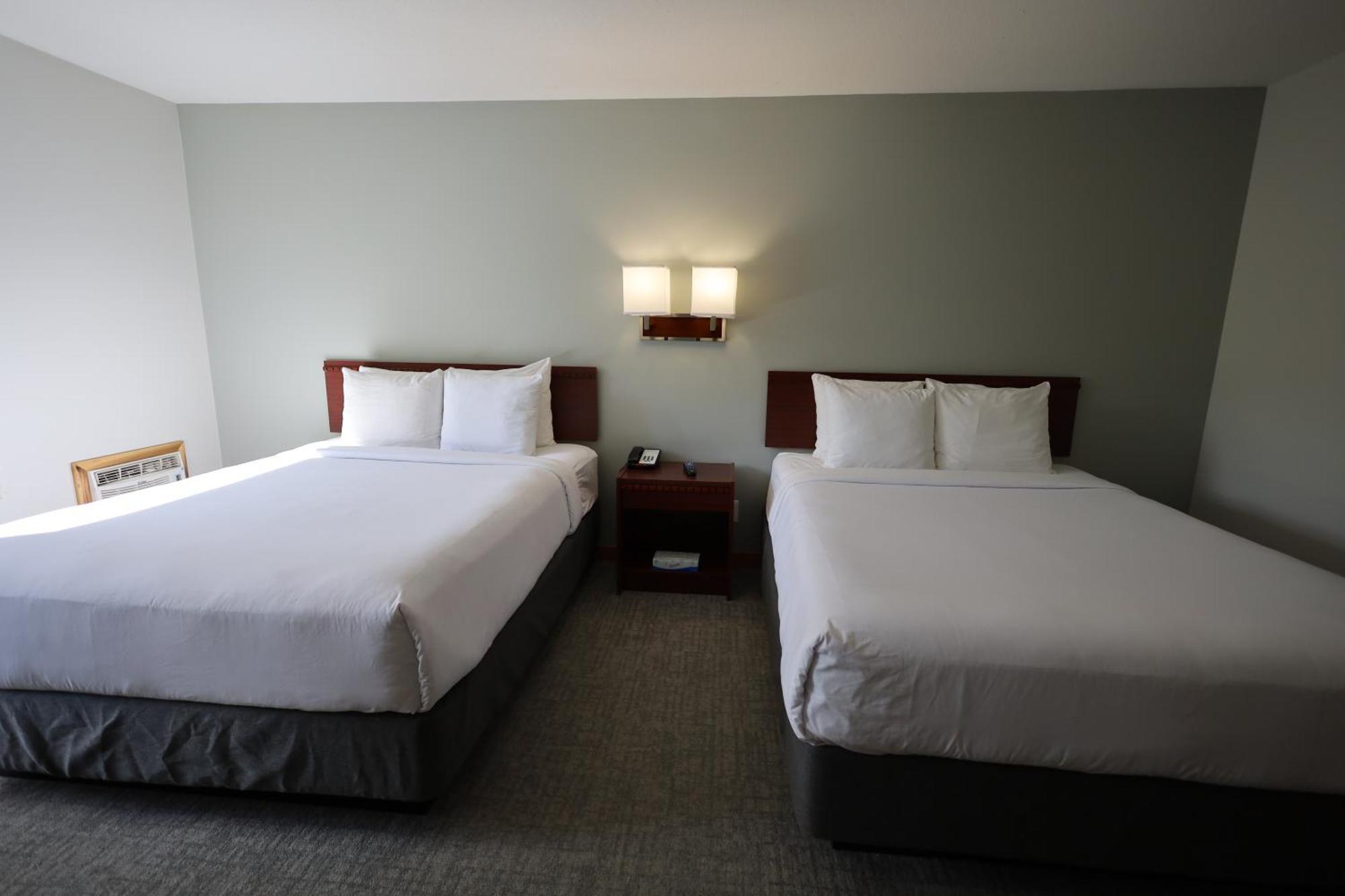 Glacier Mountain Lodge บลูริเวอร์ ภายนอก รูปภาพ