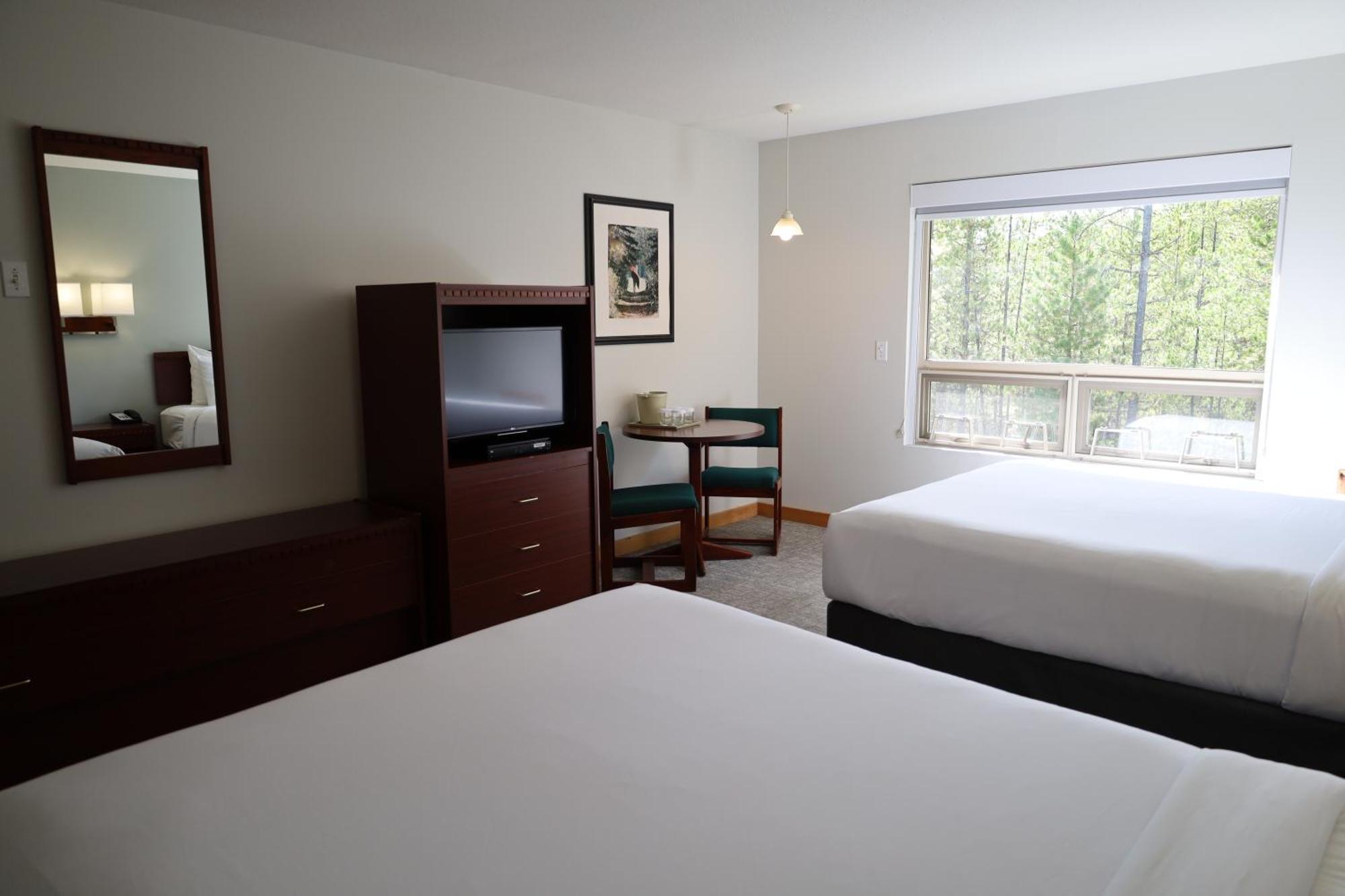 Glacier Mountain Lodge บลูริเวอร์ ภายนอก รูปภาพ