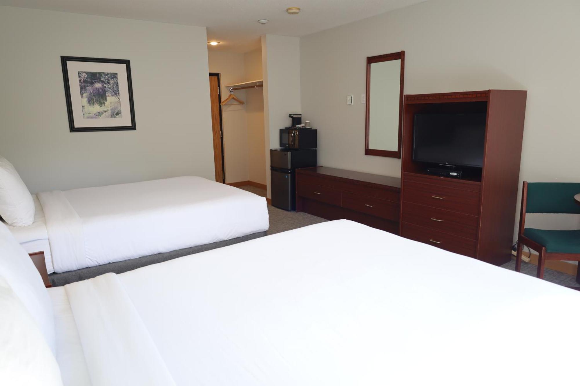 Glacier Mountain Lodge บลูริเวอร์ ภายนอก รูปภาพ